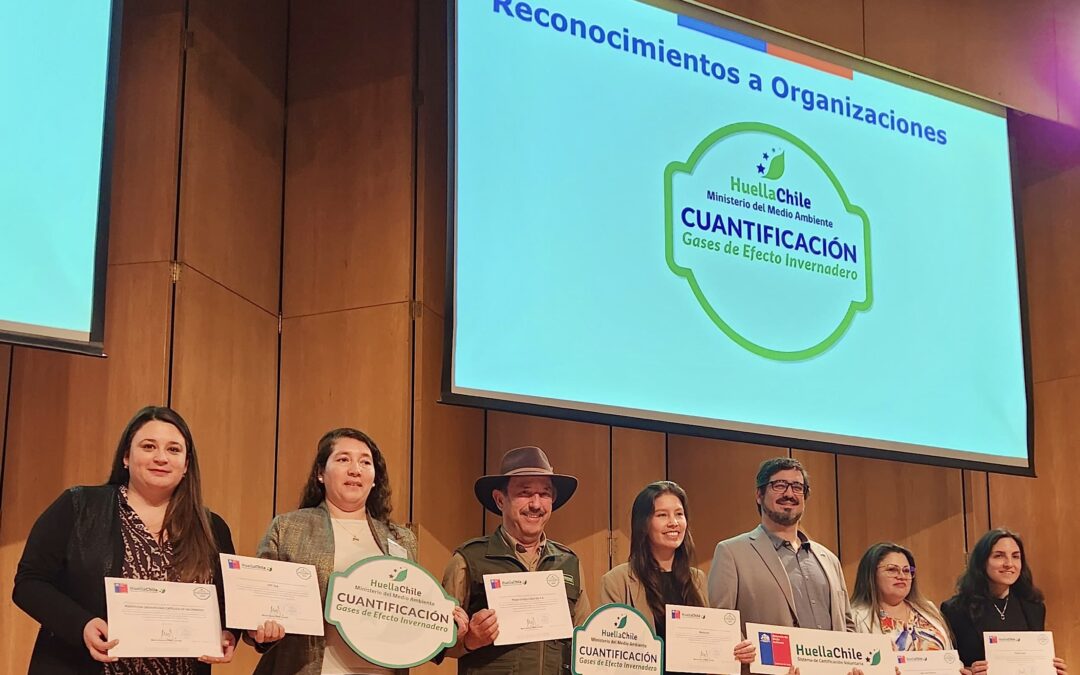 PUCV avanza hacia la carbono neutralidad con la medición de la huella de carbono de eventos estratégicos