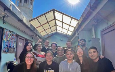 Dirección de Finanzas PUCV refuerza su compromiso social con voluntariado en Comedor 421 de Iglesia La Matriz