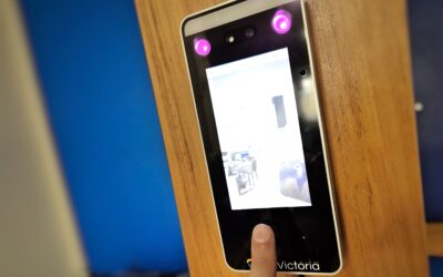 PUCV moderniza sistema de registro de asistencia con tecnología de vanguardia, en sintonía con la Ley de 40 Horas